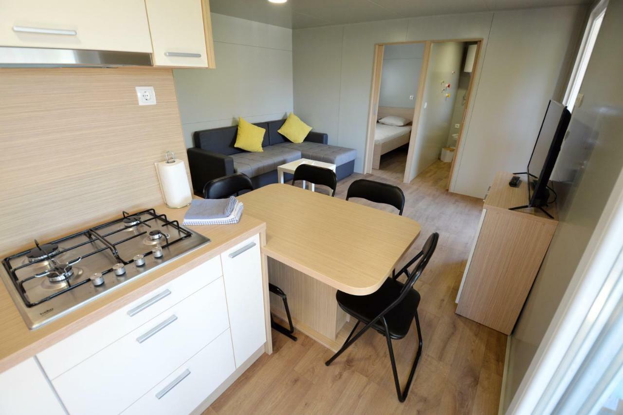 Mobile Home Cvita Бетина Экстерьер фото