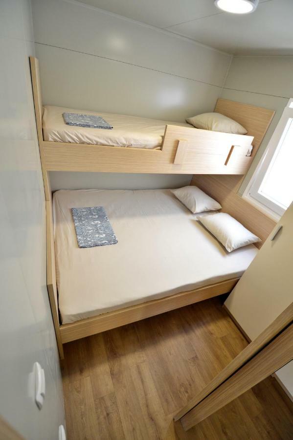 Mobile Home Cvita Бетина Экстерьер фото
